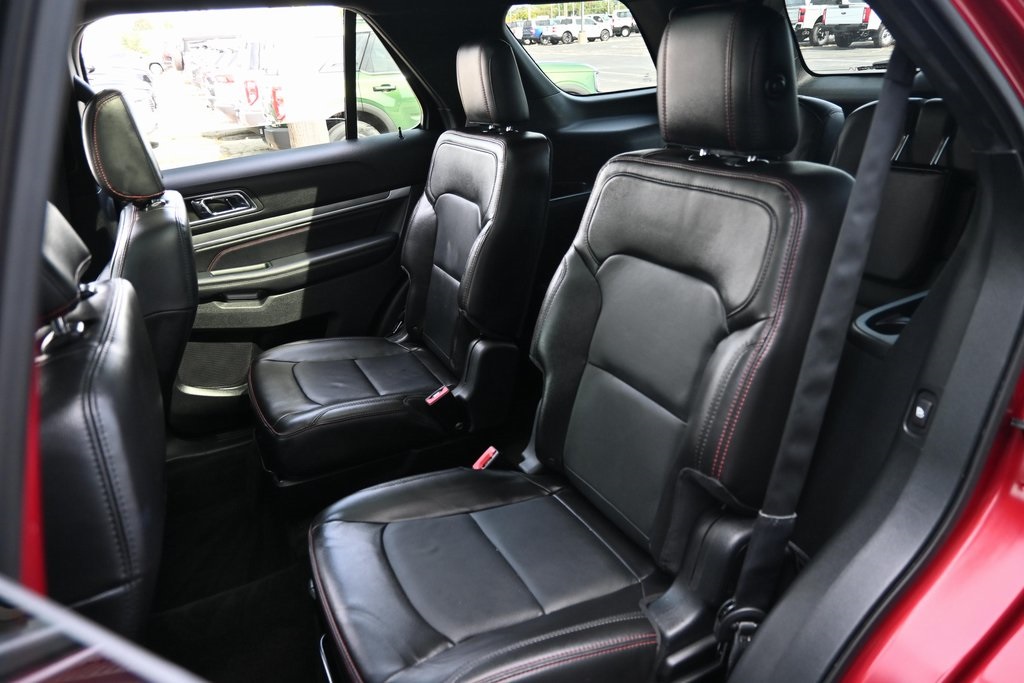 2018 Ford Explorer Sport photo 28