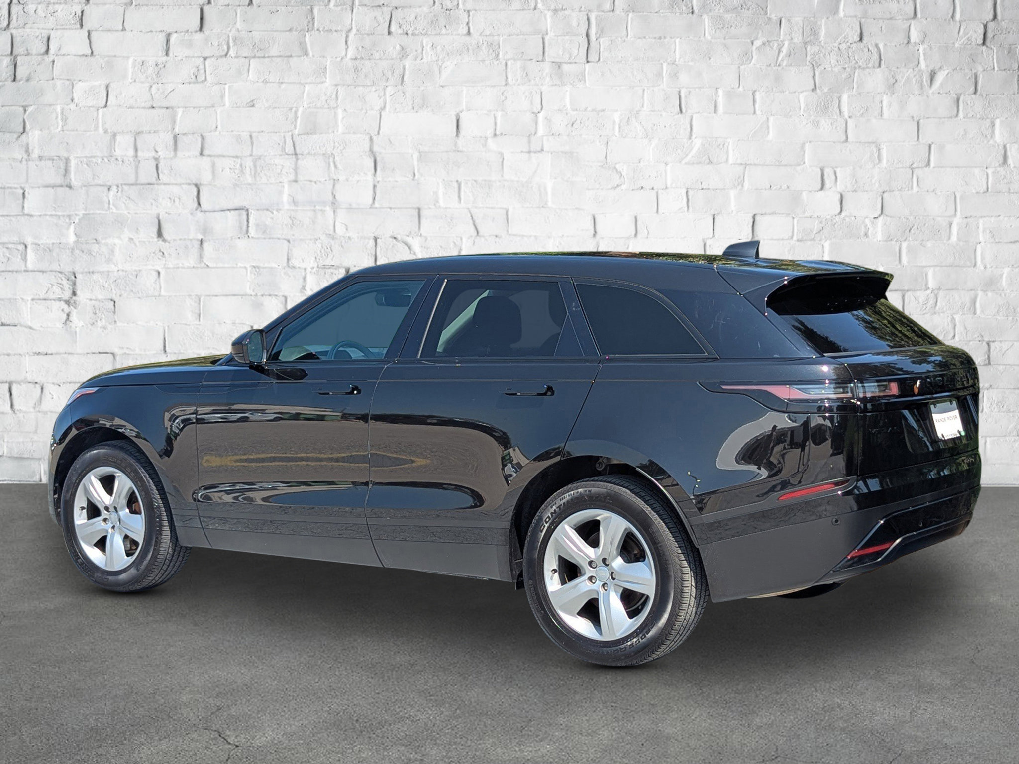 2025 Land Rover Range Rover Velar S photo 4
