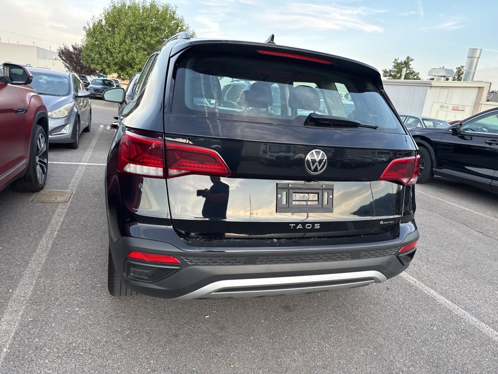 2024 Volkswagen Taos S photo 13