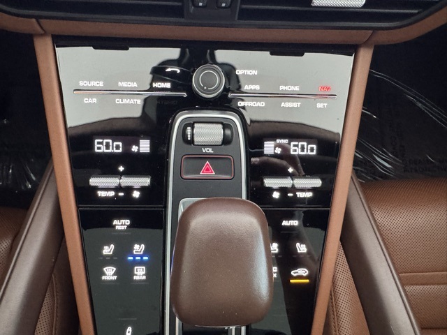2023 Porsche Cayenne Coupe GTS photo 16