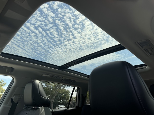 2021 Toyota Highlander Platinum photo 12