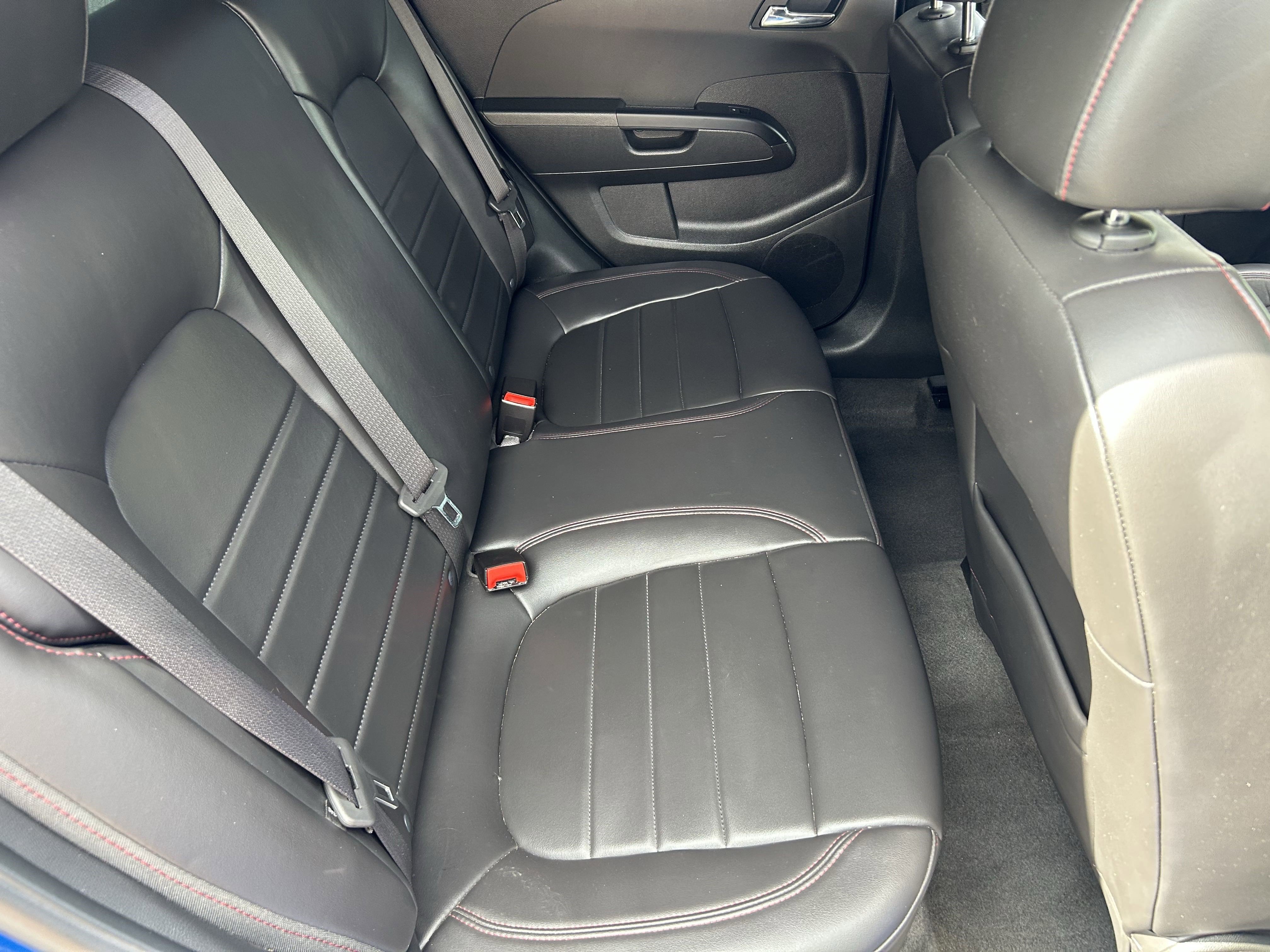 2019 Chevrolet Sonic Premier photo 2