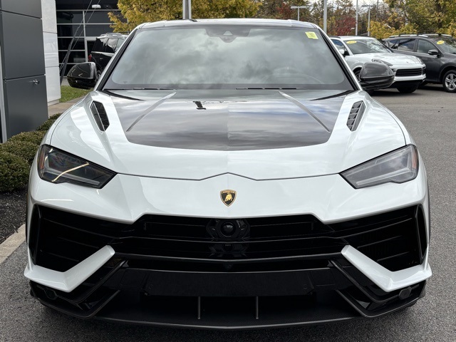 2024 Lamborghini Urus Performante photo 3