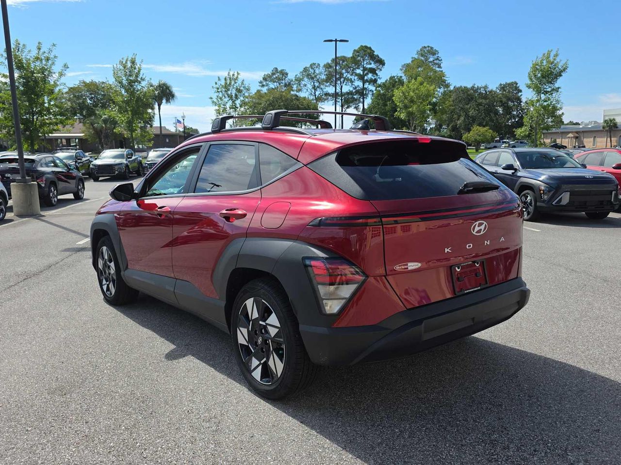 2025 Hyundai Kona SEL photo 4