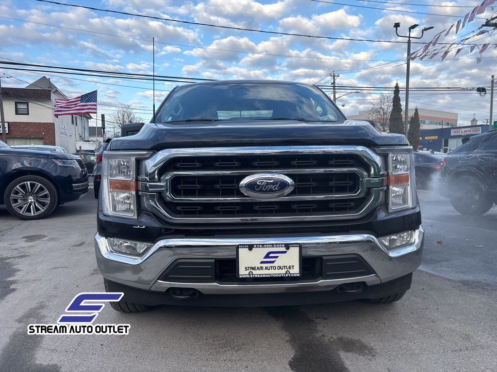 2022 Ford F-150 XLT photo 2