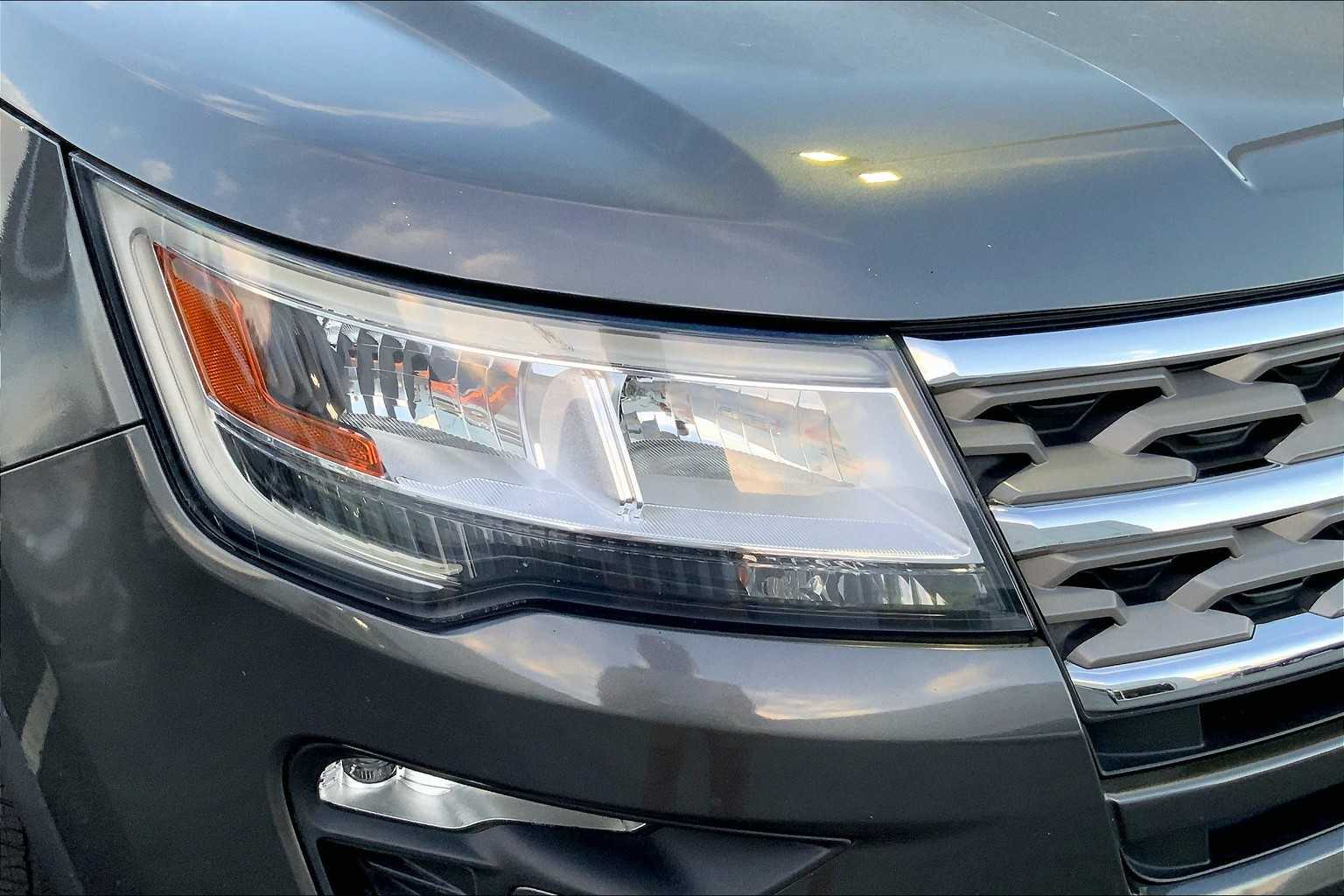 2018 Ford Explorer XLT photo 25