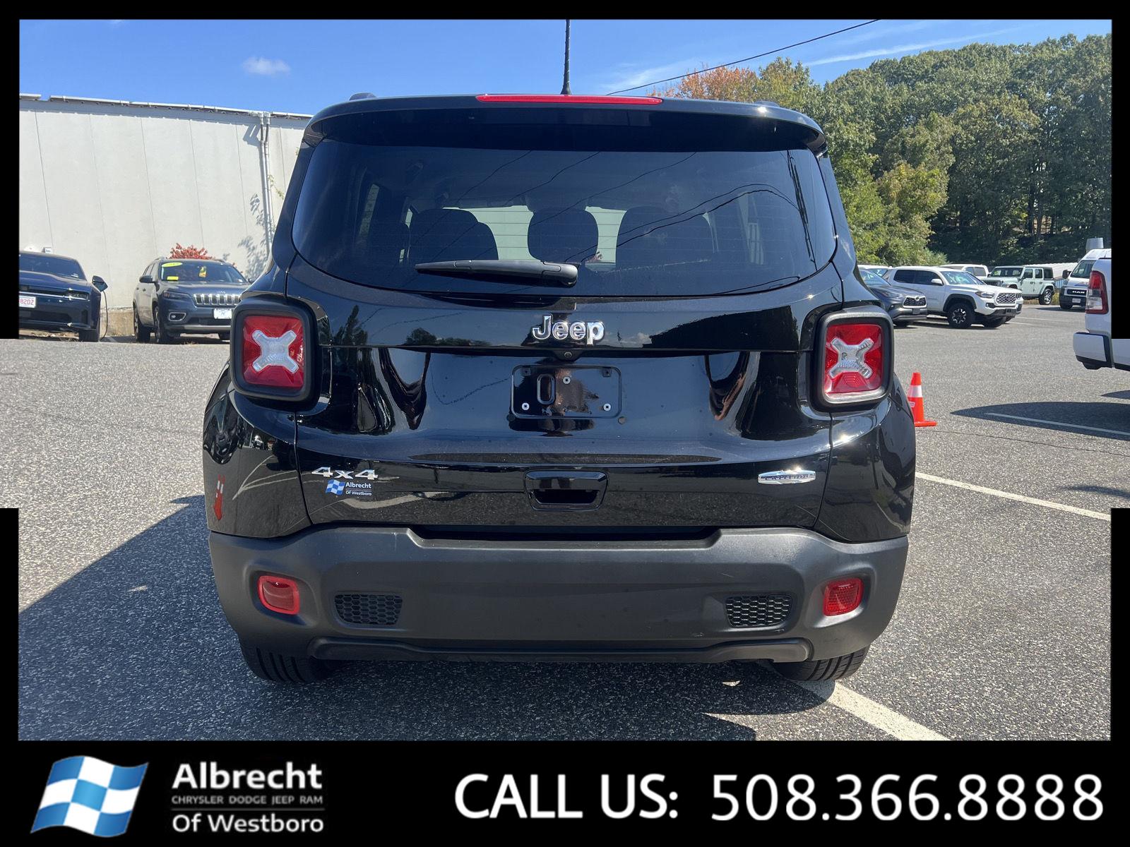 2022 Jeep Renegade Latitude photo 4