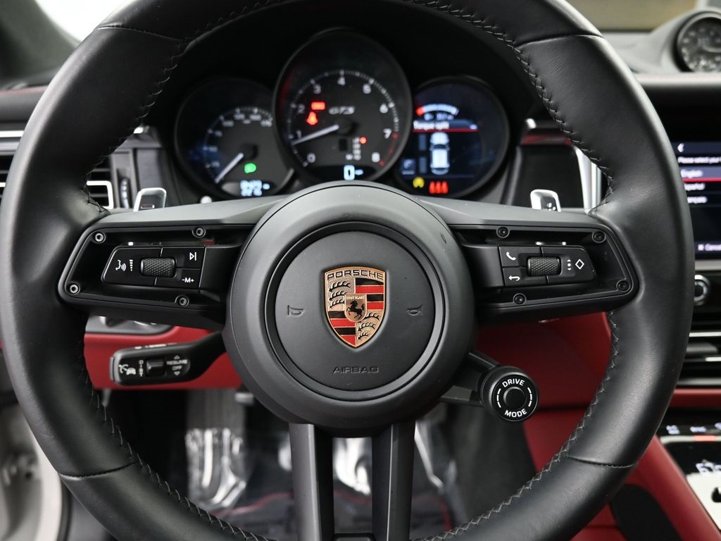 2024 Porsche Macan GTS photo 25