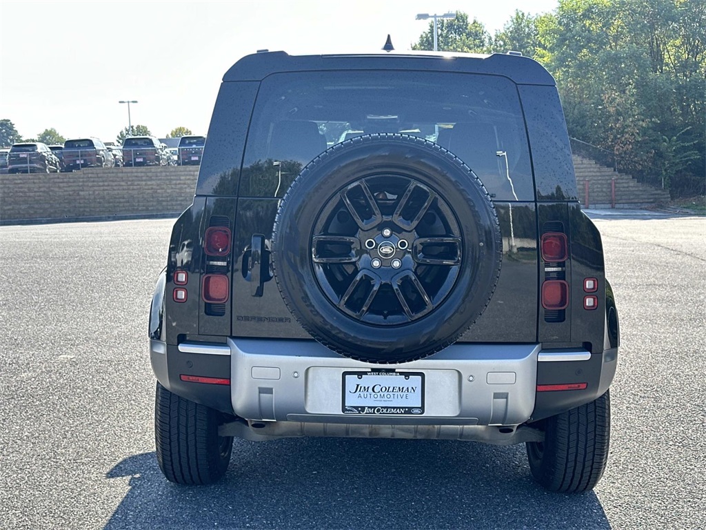 2025 Land Rover Defender S photo 5