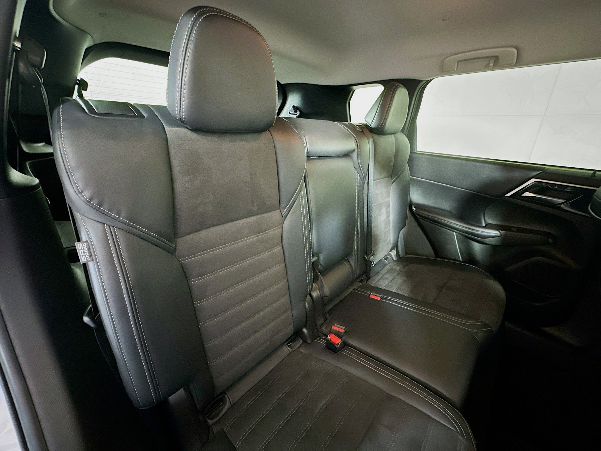 2024 Mitsubishi Outlander SE photo 23