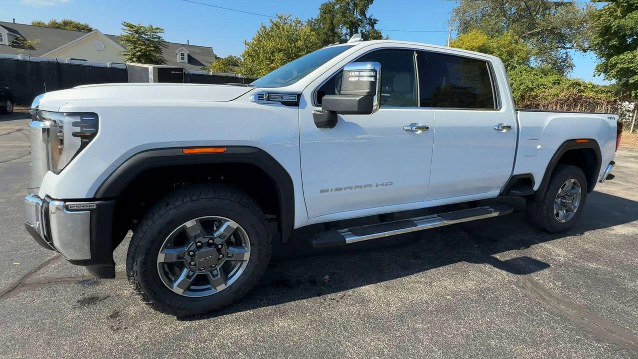 2026 Gmc Sierra 2500 HD SLT photo 4