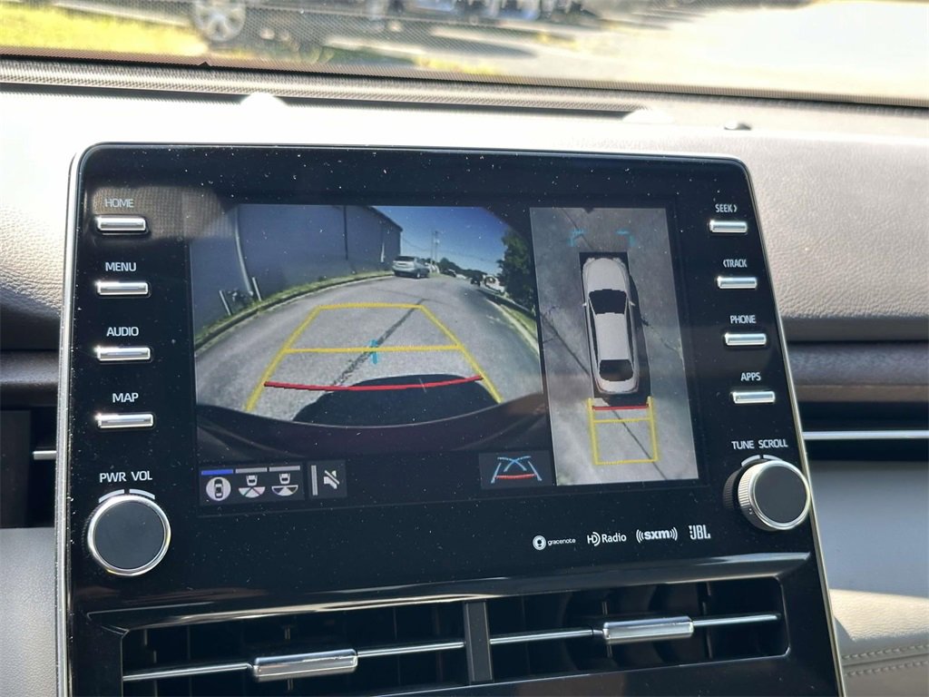 2022 Toyota Avalon Limited photo 4
