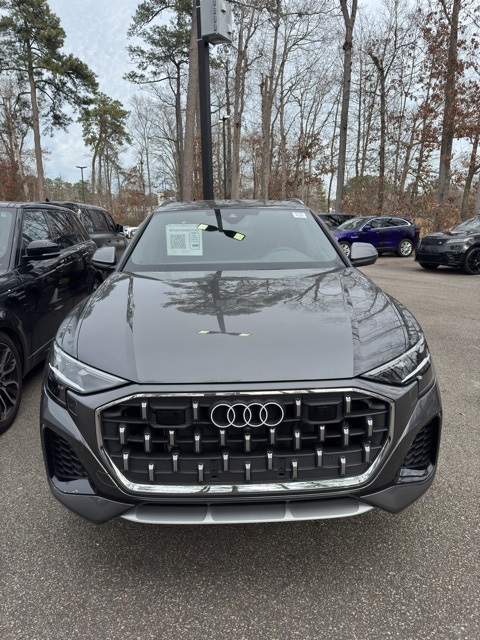 2025 Audi Q8 Premium's photo