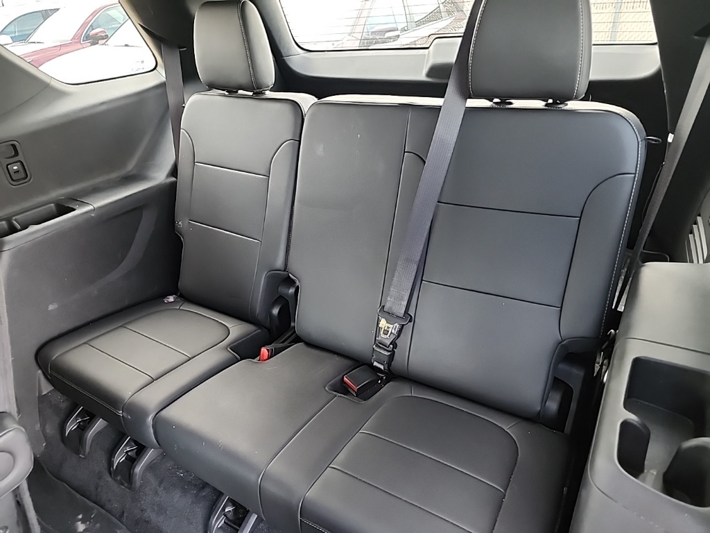 2022 Chevrolet Traverse Leather photo 9