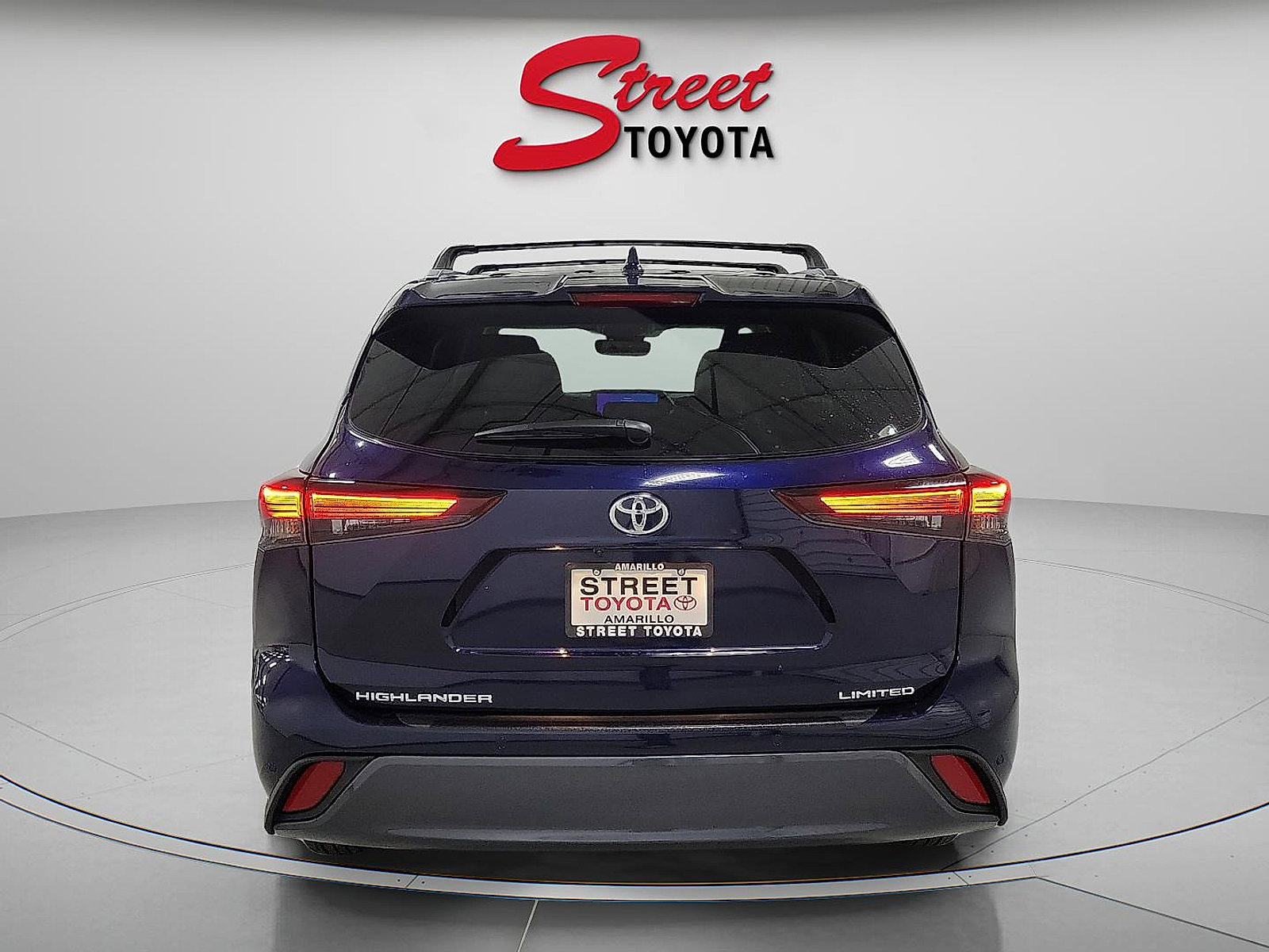 2025 Toyota Highlander Limited photo 3