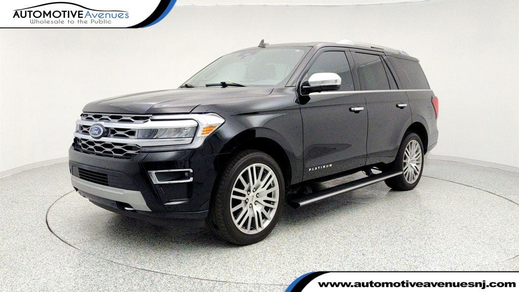 2023 Ford Expedition Platinum's photo