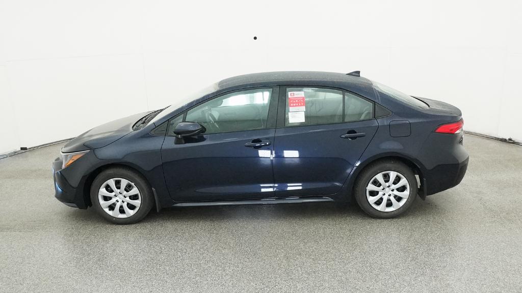 2025 Toyota Corolla LE photo 9