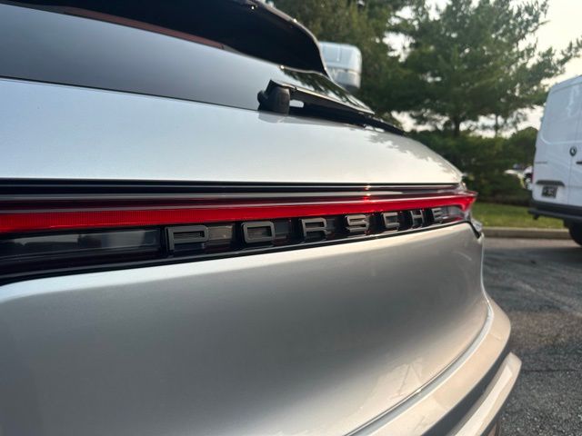 2022 Porsche Macan S photo 13