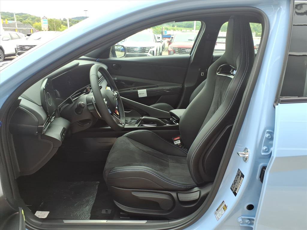2025 Hyundai Elantra N photo 4