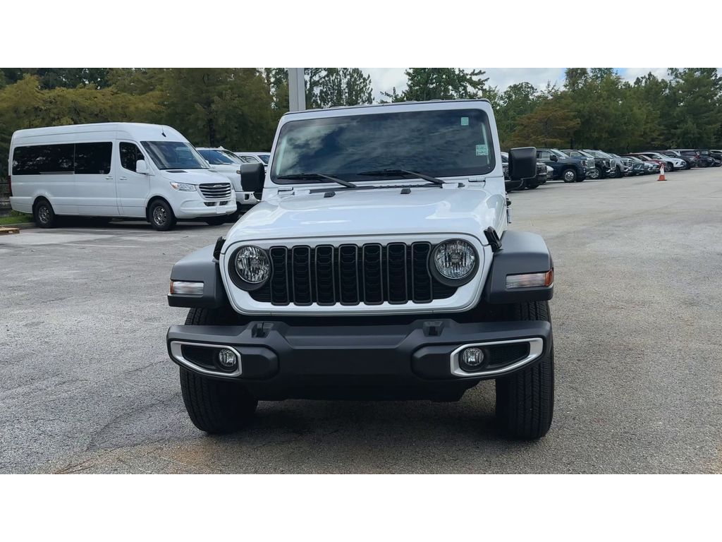 2024 Jeep Gladiator Sport photo 3