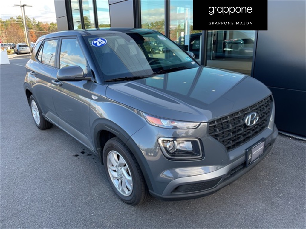 2025 Hyundai Venue SE