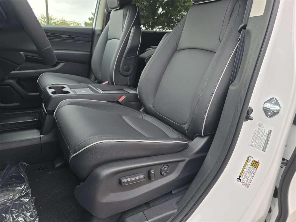 2026 Honda Odyssey Touring photo 21