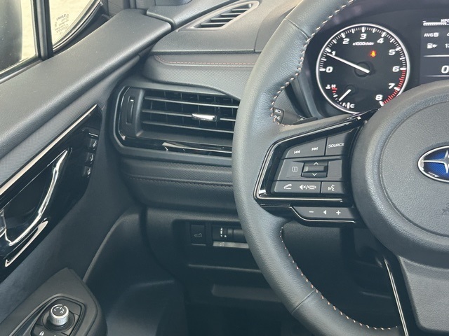 2025 Subaru Forester Touring photo 17