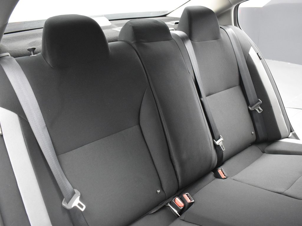 2025 Nissan Versa 1.6 S photo 19