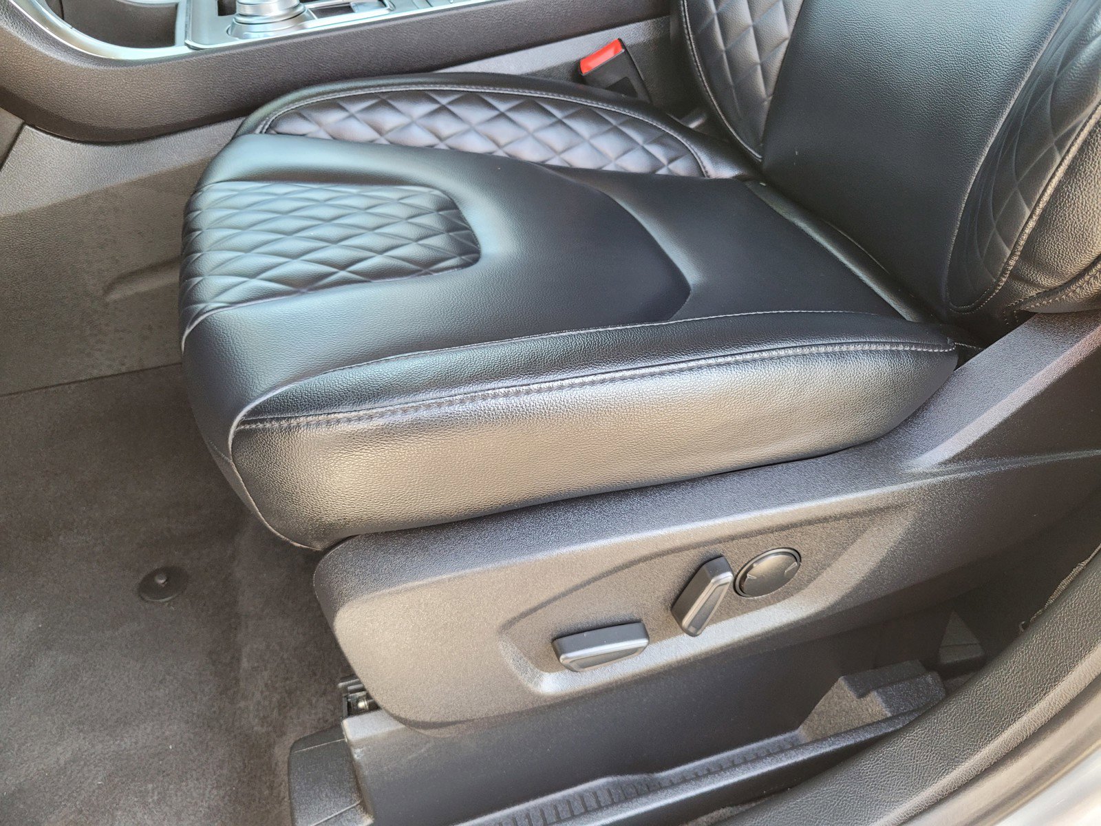 2024 Ford Edge Titanium photo 16