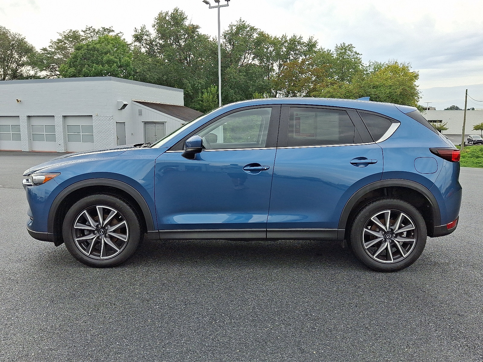 2018 Mazda CX-5 Touring photo 4