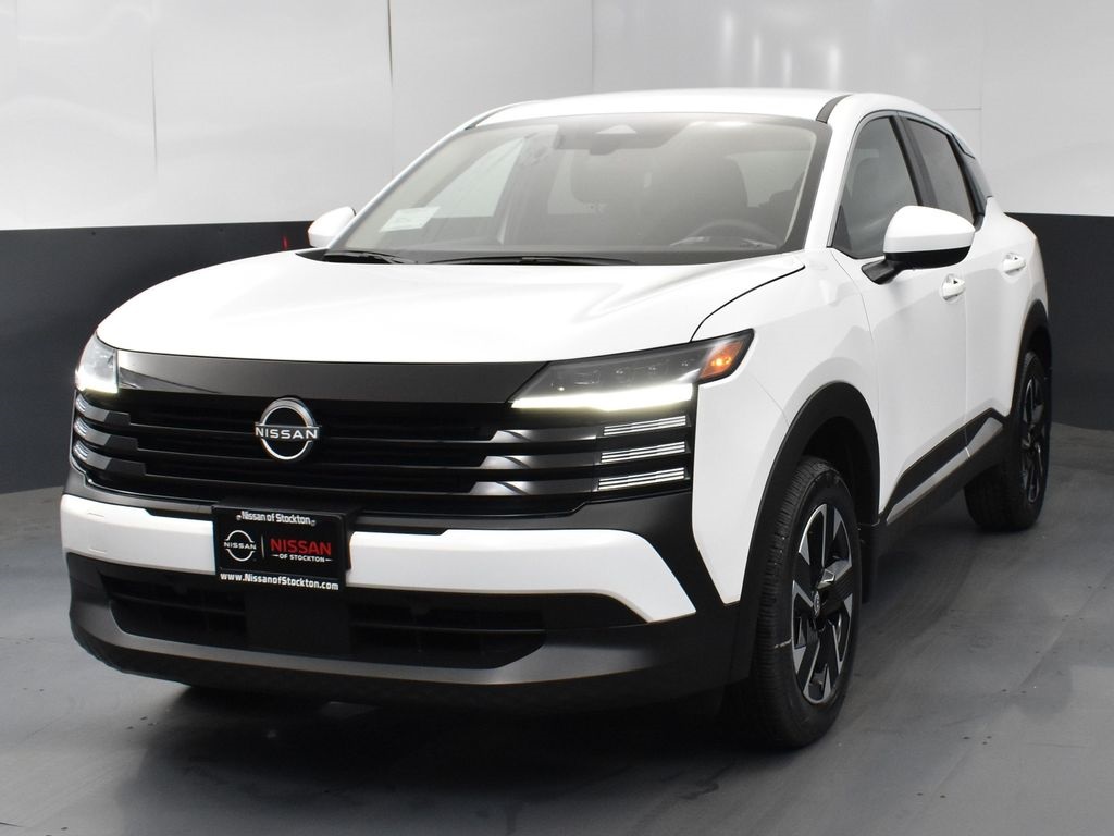 2025 Nissan Kicks SV photo 3