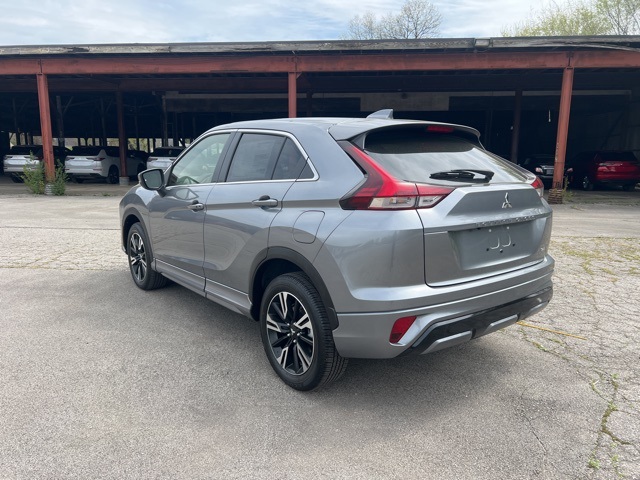 2025 Mitsubishi Eclipse Cross SEL photo 5