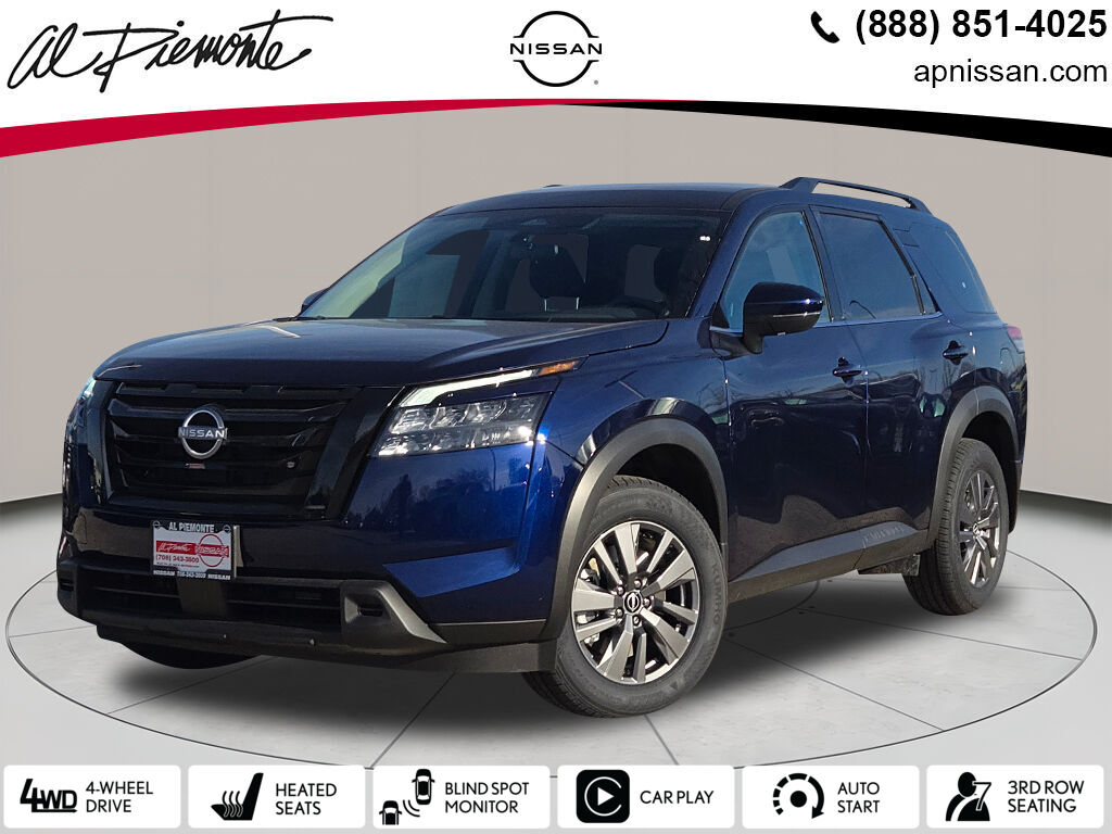 2025 Nissan Pathfinder SV's photo