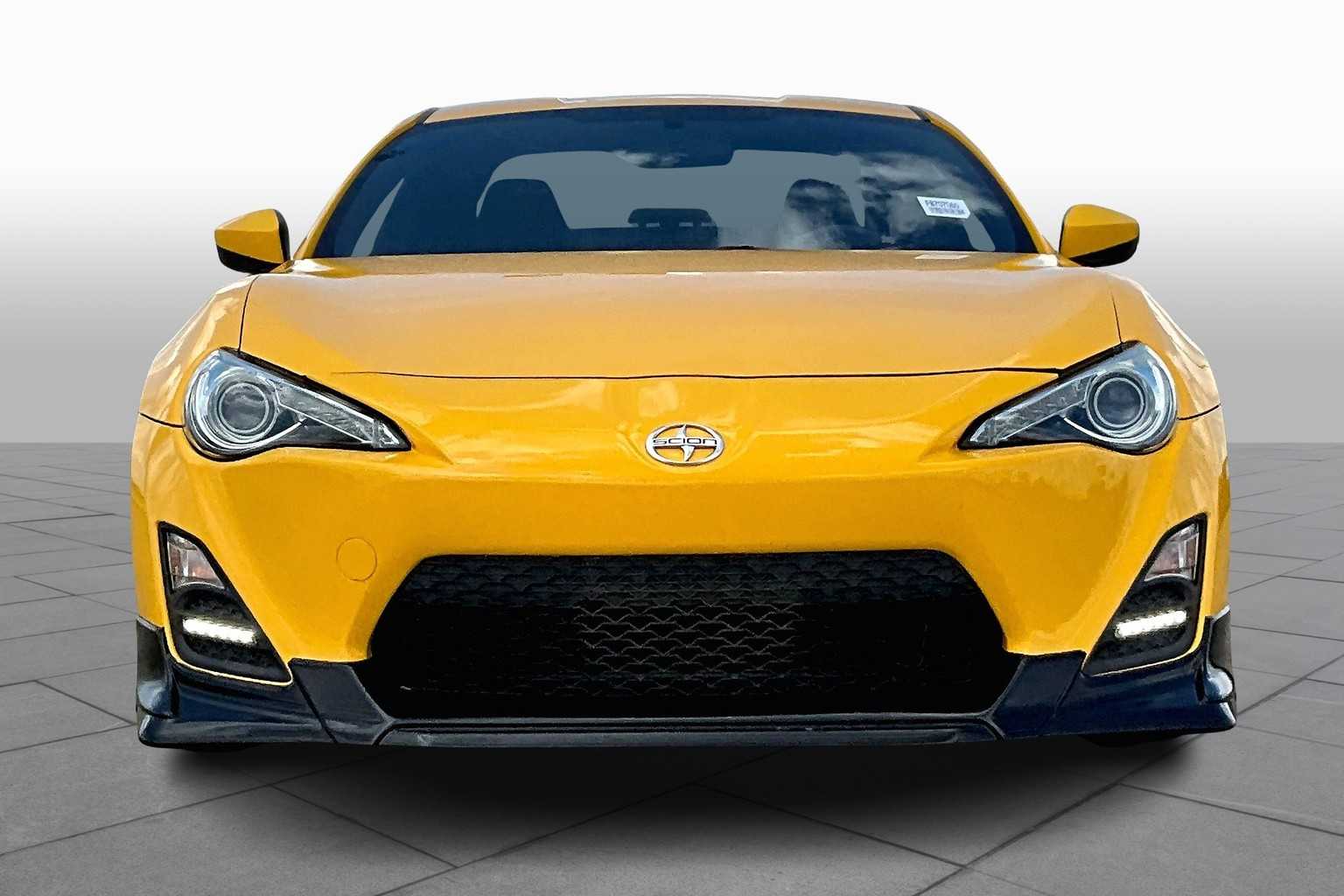 2015 Scion FR-S photo 3