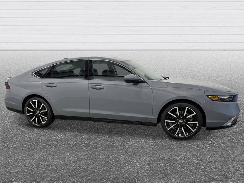 2025 Honda Accord Hybrid Touring photo 7