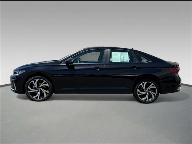 2025 Volkswagen Jetta 1.5T SEL photo 3