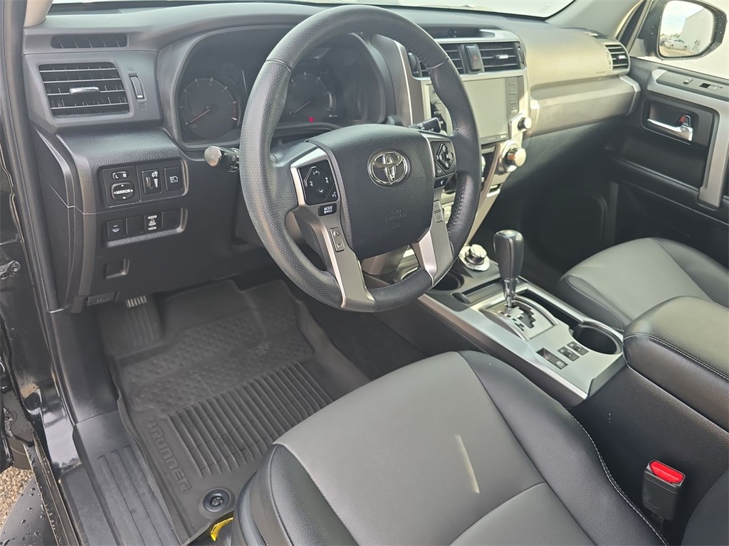 2021 Toyota 4Runner SR5 Premium photo 10