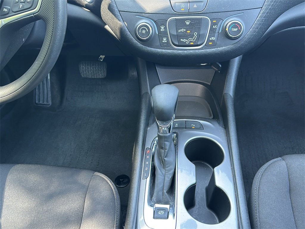 2024 Chevrolet Malibu LS photo 10