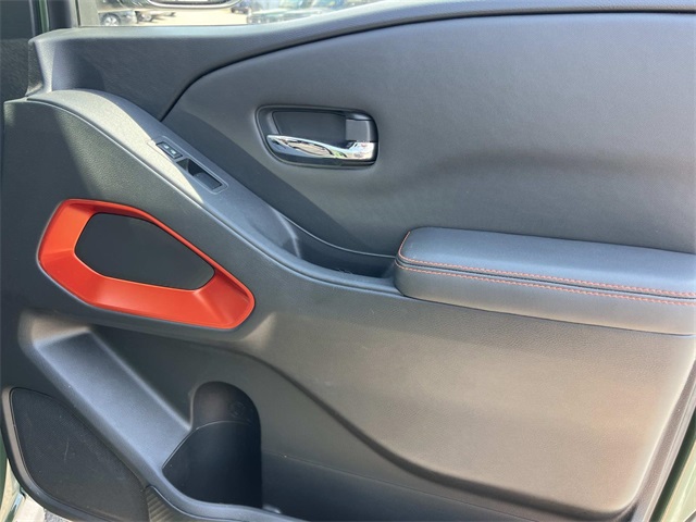 2022 Nissan Frontier PRO-4X photo 22