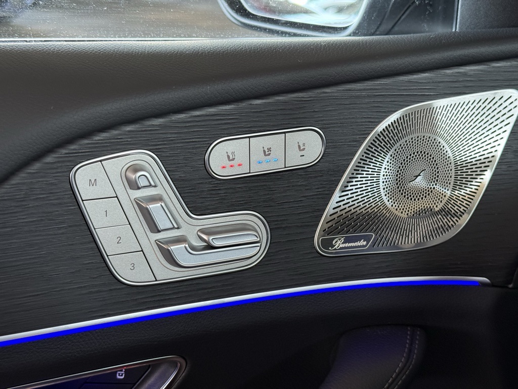 2026 Mercedes Benz GLE 450e 4MATIC photo 2