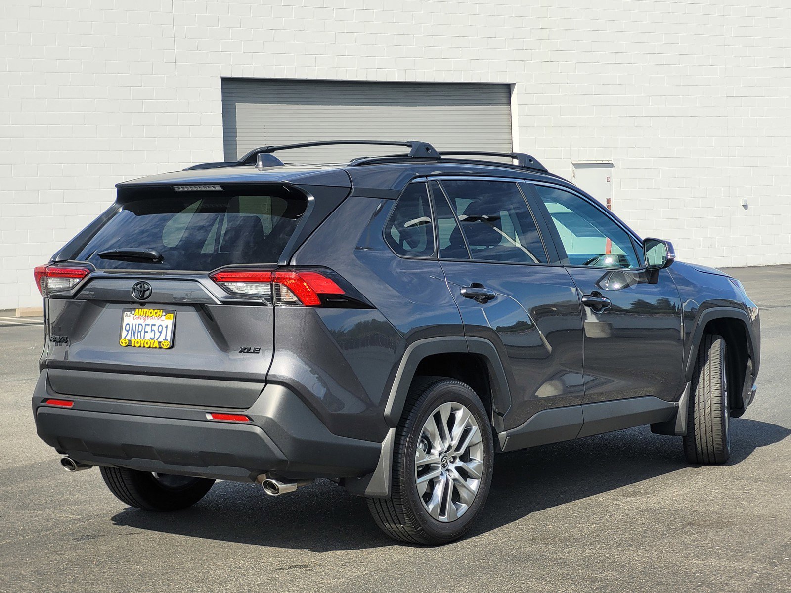 2024 Toyota RAV4 XLE Premium photo 4