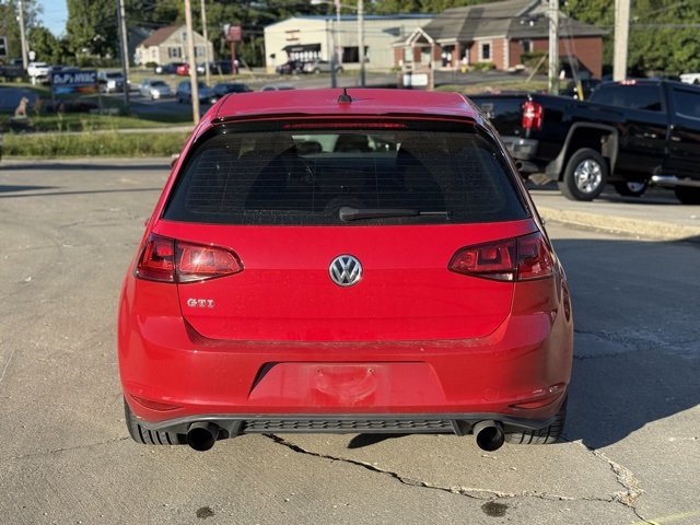 2016 Volkswagen Golf GTI Base SE Autobahn photo 7