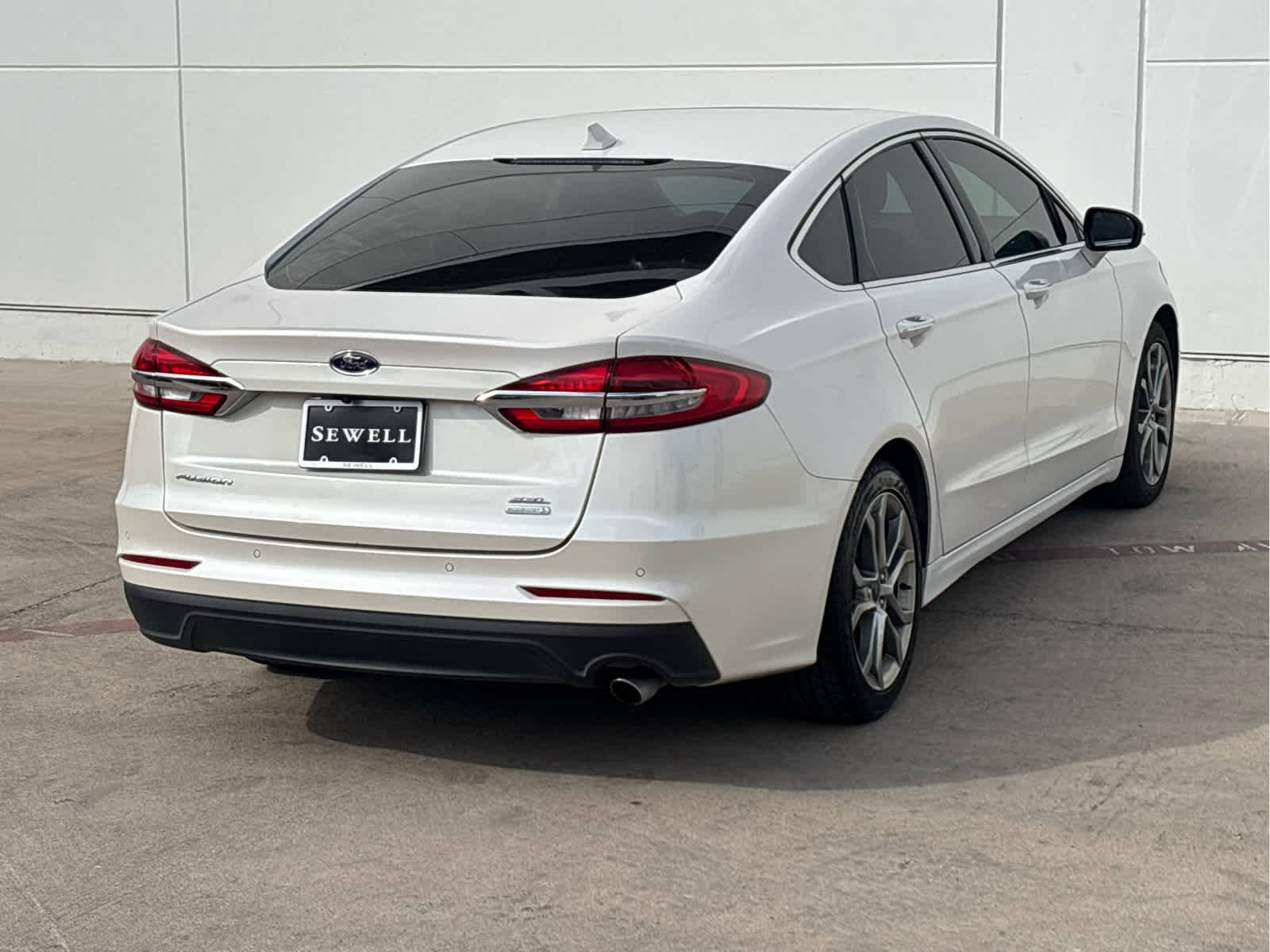 2019 Ford Fusion SEL photo 4