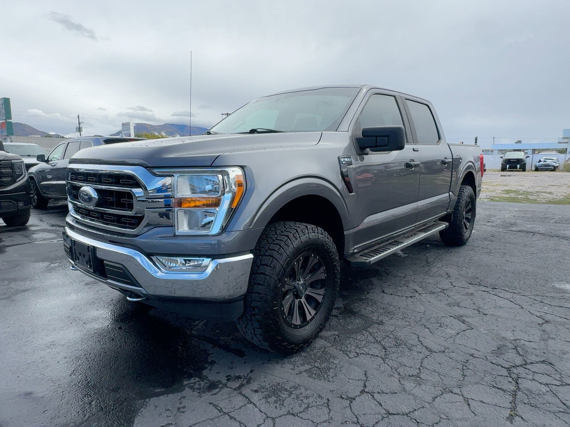 2021 Ford F-150 XLT photo 7