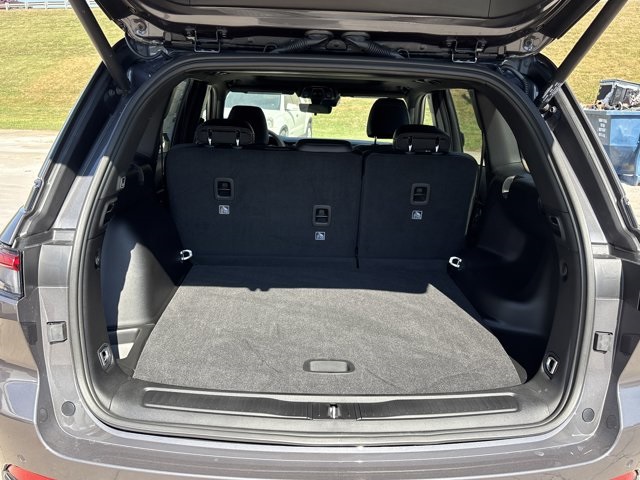 2025 Jeep Grand Cherokee Altitude X photo 3