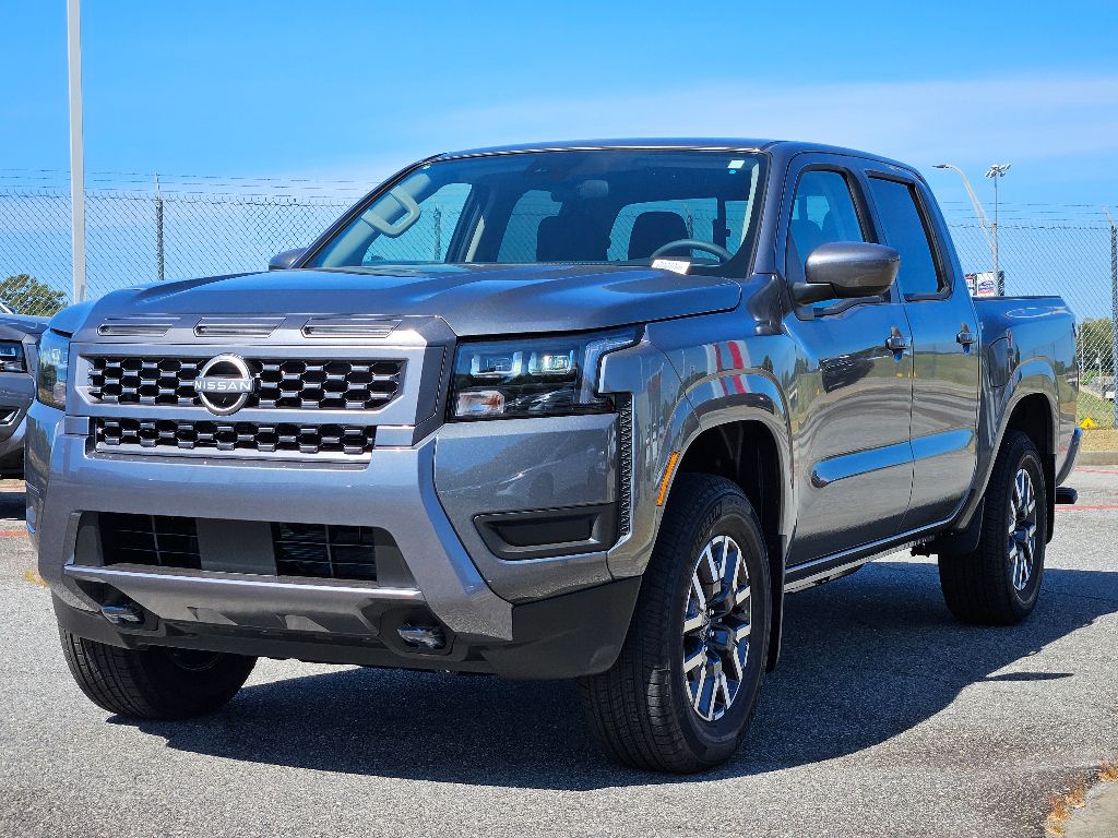 2026 Nissan Frontier SV Crew Cab photo 2