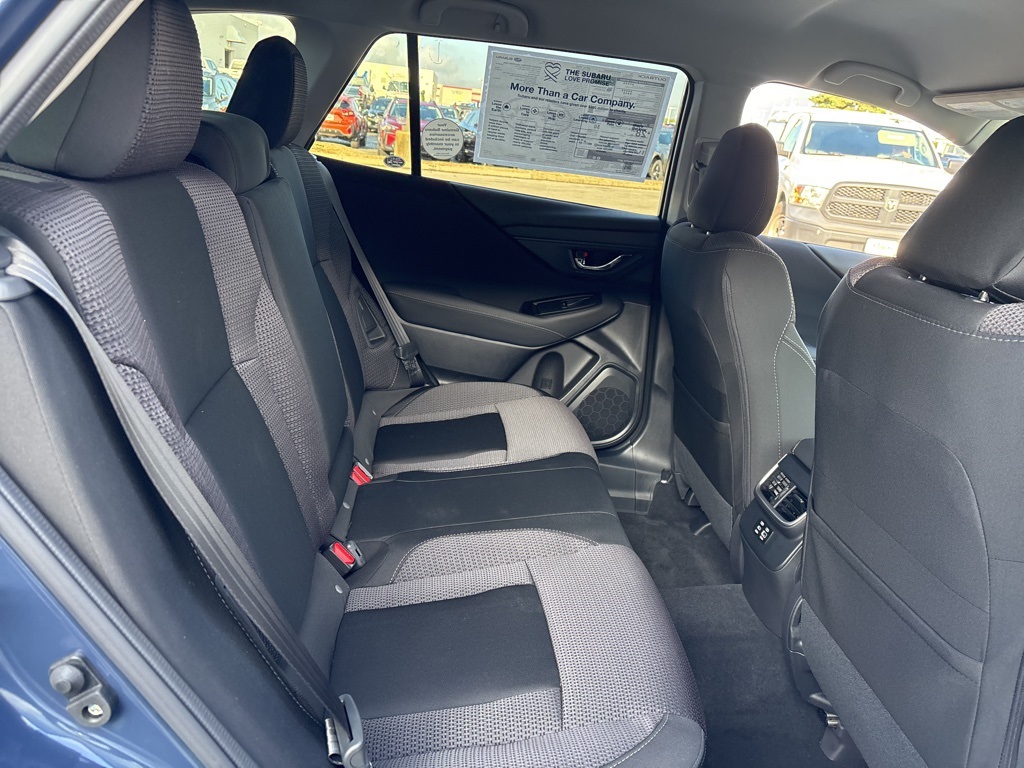2025 Subaru Outback Premium photo 11