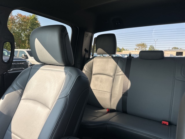 2025 Ram 2500 Tradesman photo 9