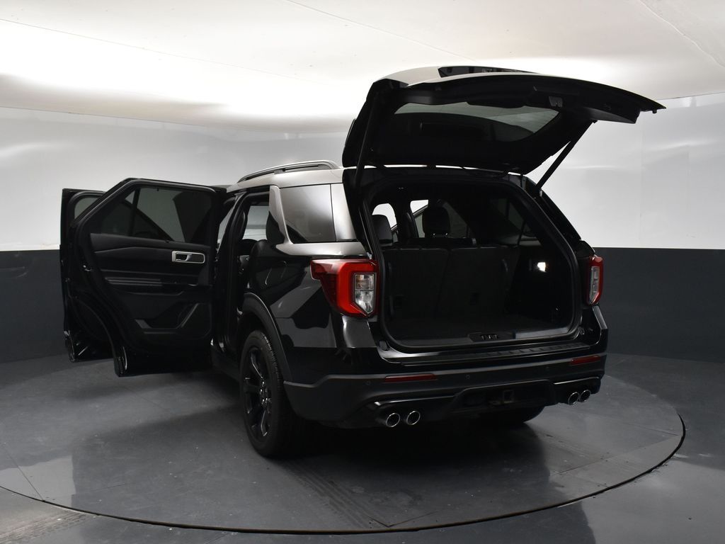2021 Ford Explorer ST photo 41