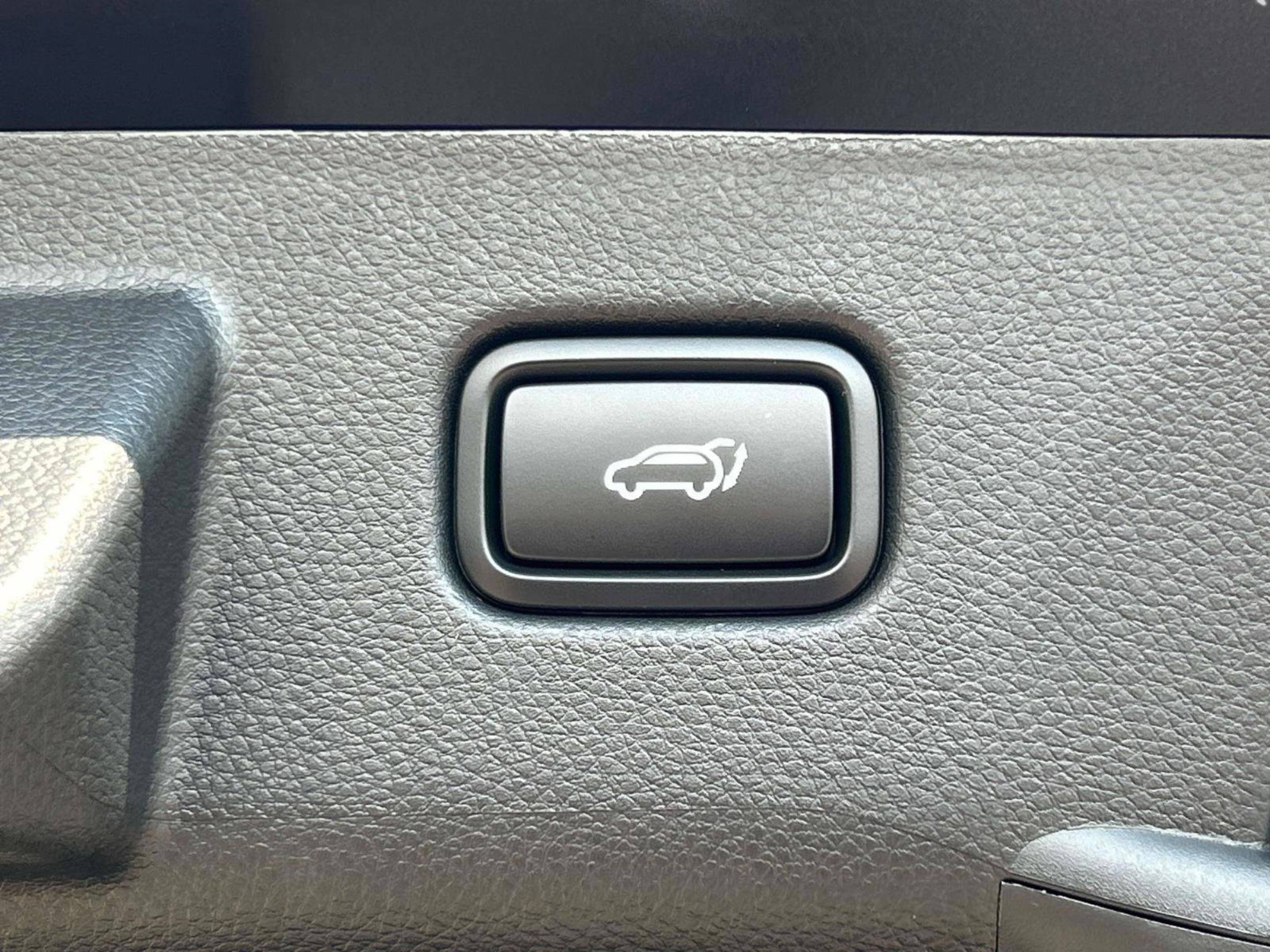 2026 Kia Seltos SX photo 12